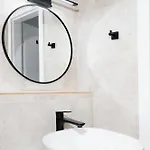 And Апартаменты *