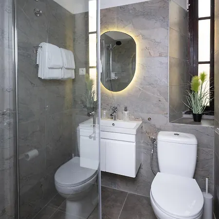 And Apartment *
